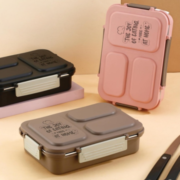 https://cdn.shopify.com/s/files/1/0925/0203/2693/files/3-CompartmentSnackPackLunchBox.png?v=1760698744