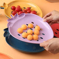 https://cdn.shopify.com/s/files/1/0925/0203/2693/files/WJI593-Strawberry-Shape-Snack-Fruit-Plate_All_5713_1-3.jpg?v=1744246572