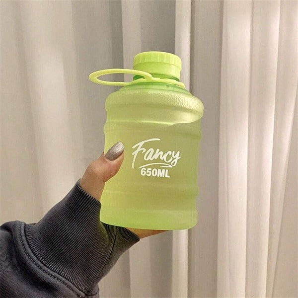 https://cdn.shopify.com/s/files/1/0925/0203/2693/files/WJI692-650ml-Can-Shape-Water-Bottle_All_5860_1-2.jpg?v=1744247032
