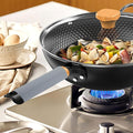 https://cdn.shopify.com/s/files/1/0925/0203/2693/files/WJI736-Multifunctional-Pot-Handle-Insulation-Cover_All_6122_1-5.jpg?v=1744246520