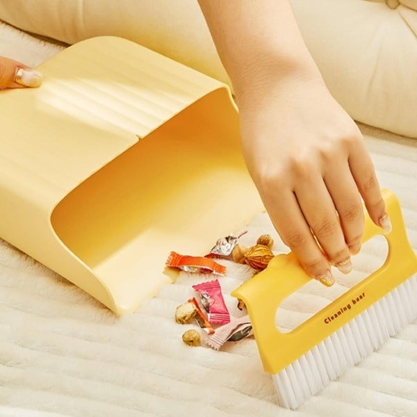 https://cdn.shopify.com/s/files/1/0925/0203/2693/files/WJI867-Mini-Dustpan-and-Brush-Set_All_6430_1-3.jpg?v=1736097315