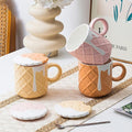 https://cdn.shopify.com/s/files/1/0925/0203/2693/files/WJI997-Biscuit-Pattern-Ceramic-Coffee-Mug_All_6655_1-1.jpg?v=1736061545