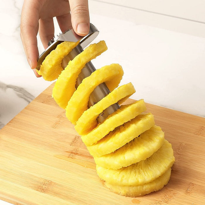 https://cdn.shopify.com/s/files/1/0925/0203/2693/files/WR0170-Pineapple-Cutter-Knife-5.jpg?v=1758109498