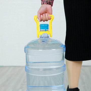 https://cdn.shopify.com/s/files/1/0925/0203/2693/files/WR0382-Heavy-Duty-20L-Water-Can-Lifter_All_4949_1.jpg?v=1744246611