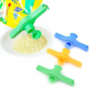 https://cdn.shopify.com/s/files/1/0925/0203/2693/files/WR0385-Food-Bag-Sealing-Clip-Pack-of-2-Pcs_All_2648_1.webp?v=1736066549