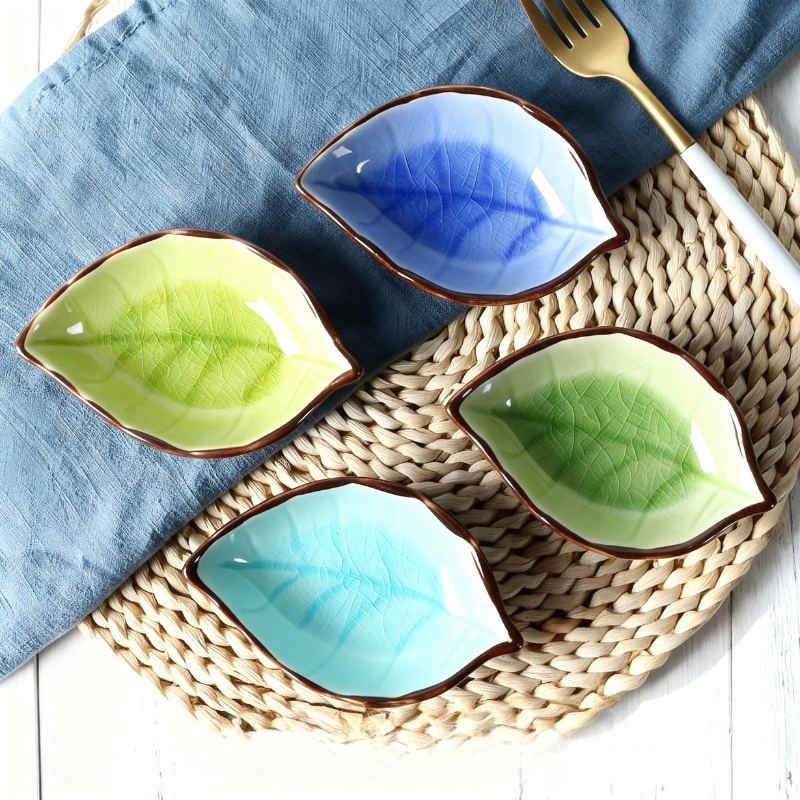 https://cdn.shopify.com/s/files/1/0925/0203/2693/files/leafshapedplate.png?v=1761886507